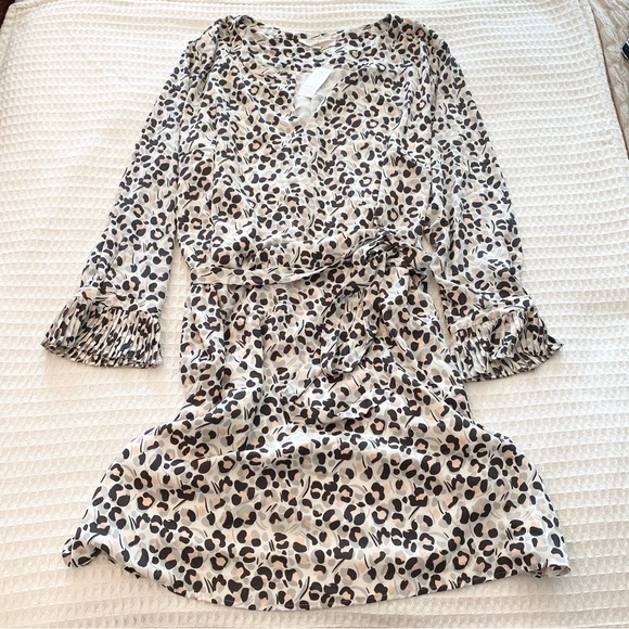 LOFT Dresses & Skirts - LOFT Cream and Black Leopard Print Wrap Dress